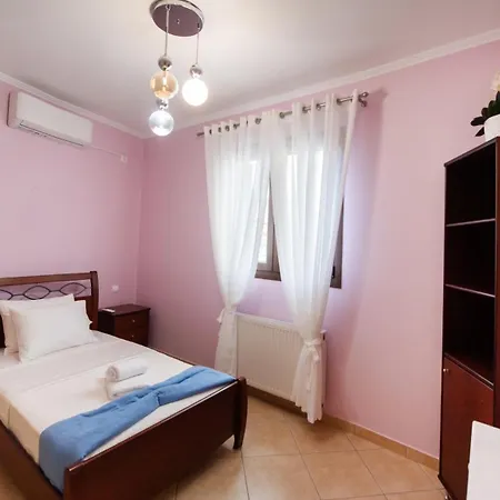 Ferienhaus Elvira's House *