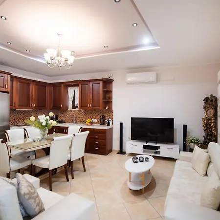 Ferienhaus Elvira's House *