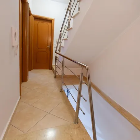 Elvira's House Lefkada City